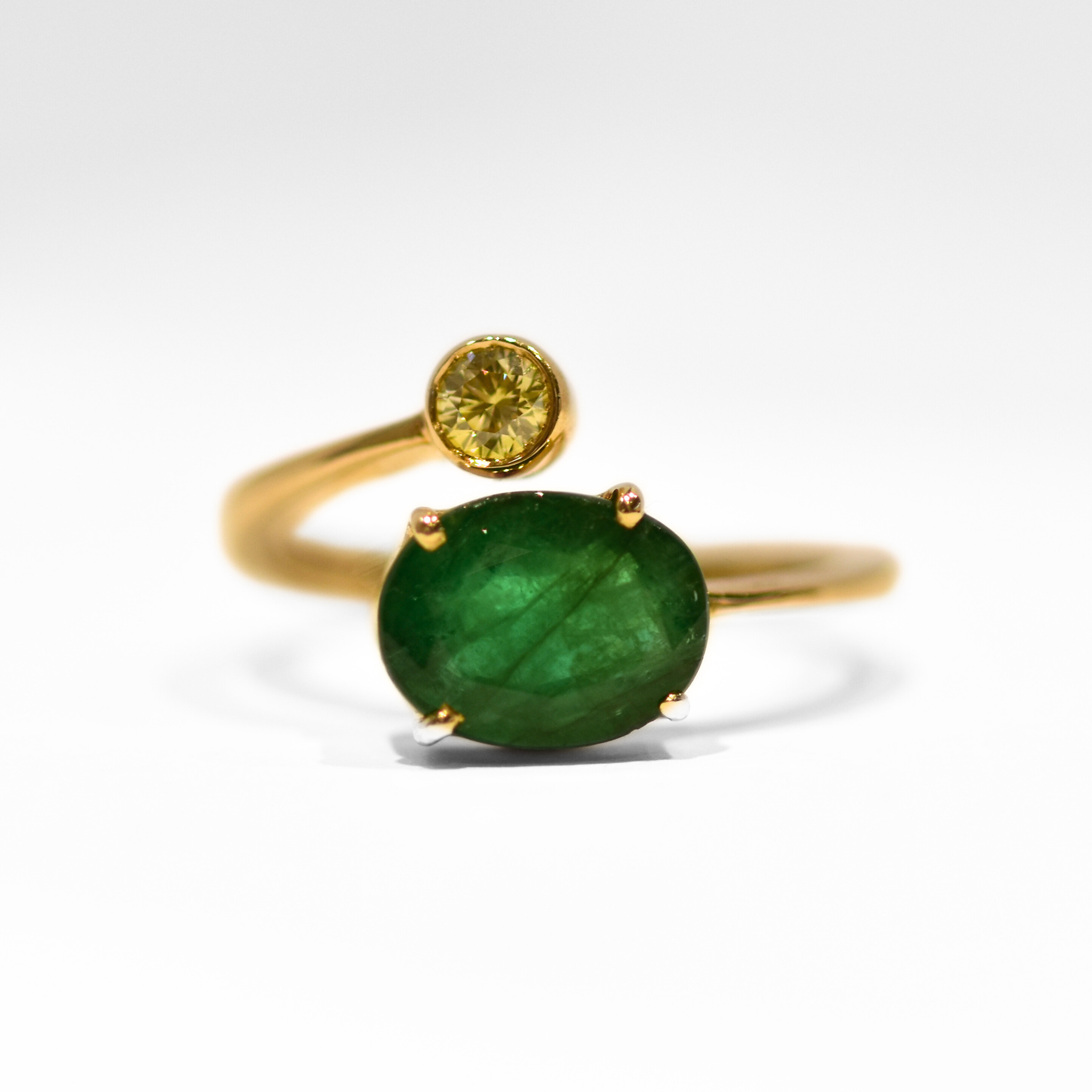 Picture of Natural Emerald & Diamond Ring